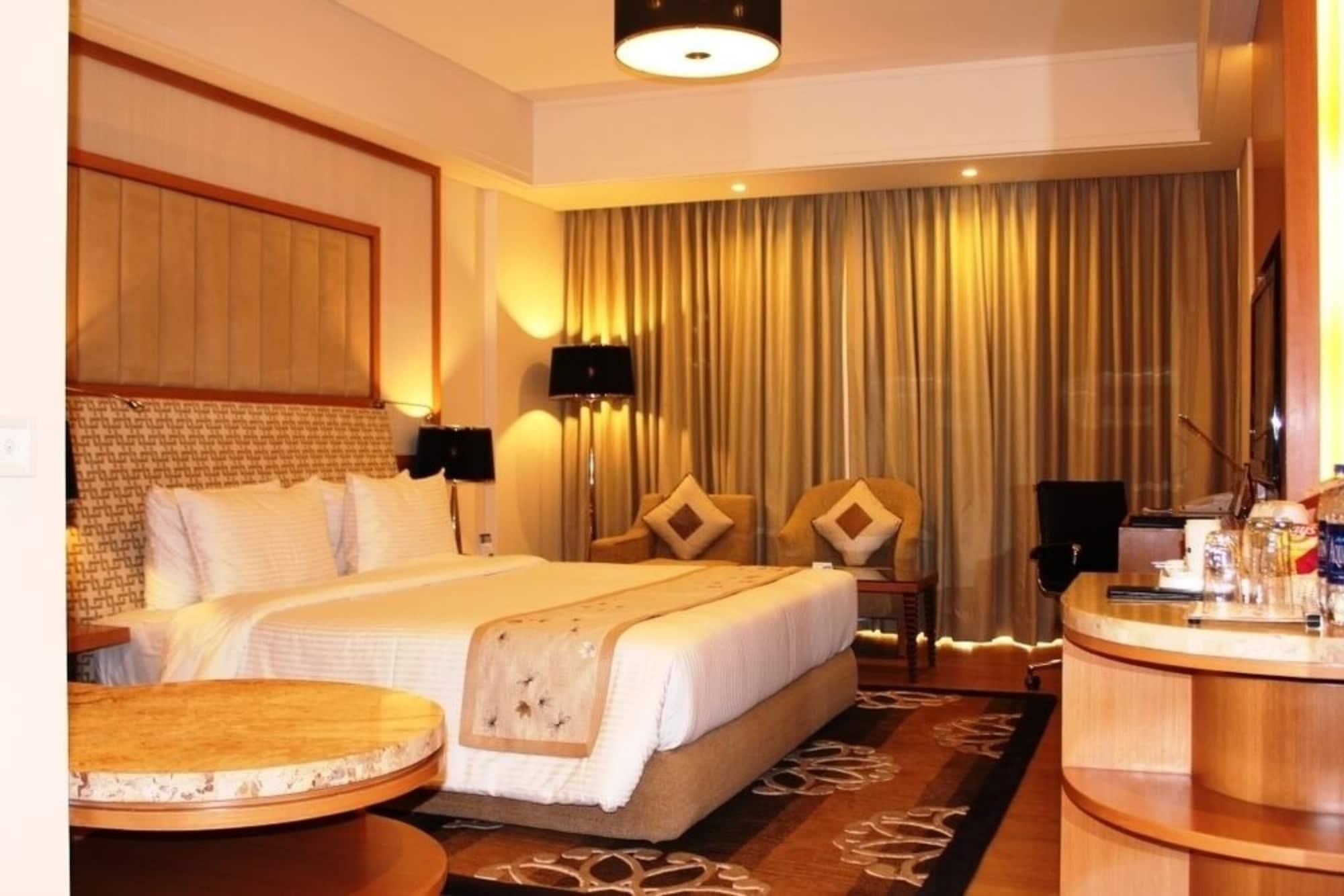 Radisson Blu Hotel, Nagpur Ngoại thất bức ảnh
