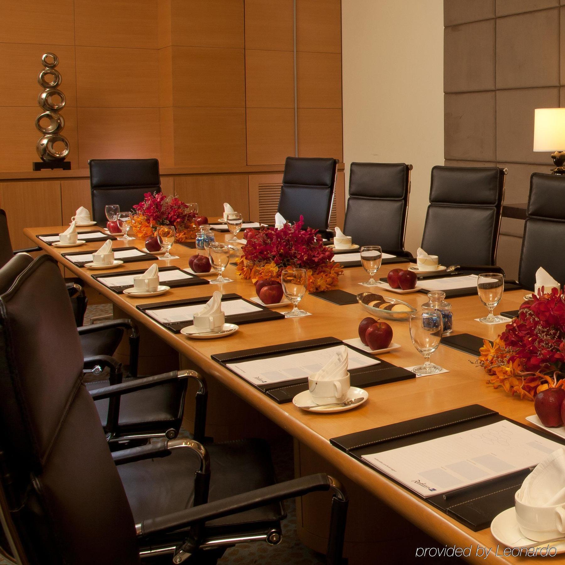 Radisson Blu Hotel, Nagpur Ngoại thất bức ảnh