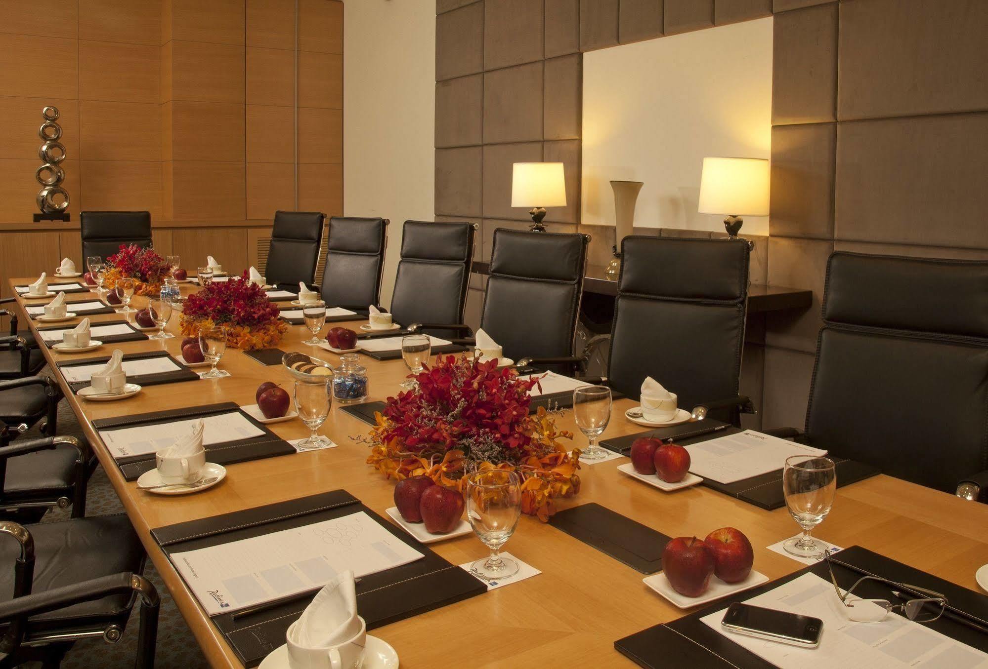 Radisson Blu Hotel, Nagpur Ngoại thất bức ảnh
