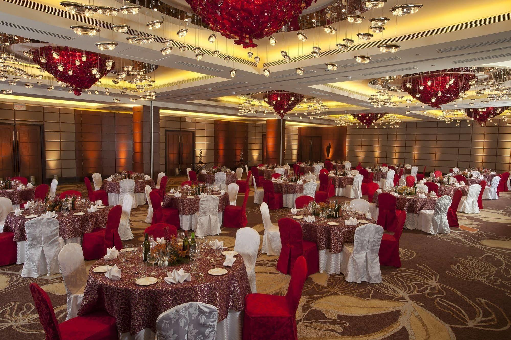 Radisson Blu Hotel, Nagpur Ngoại thất bức ảnh
